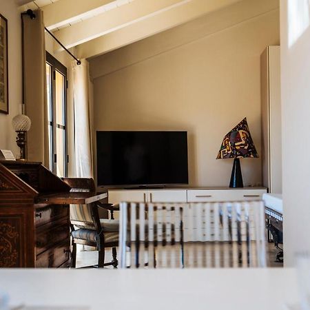 Dei Mille 31 B Apartment Albenga Bagian luar foto