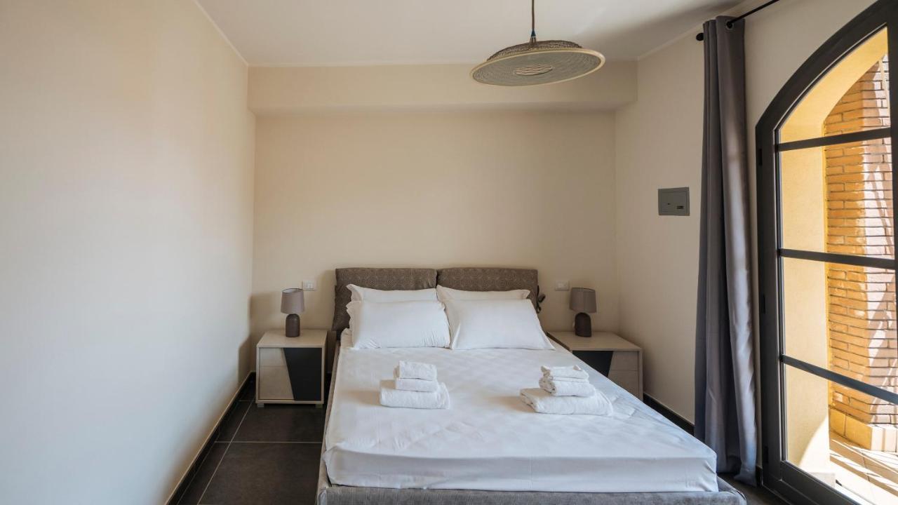 Dei Mille 31 B Apartment Albenga Bagian luar foto