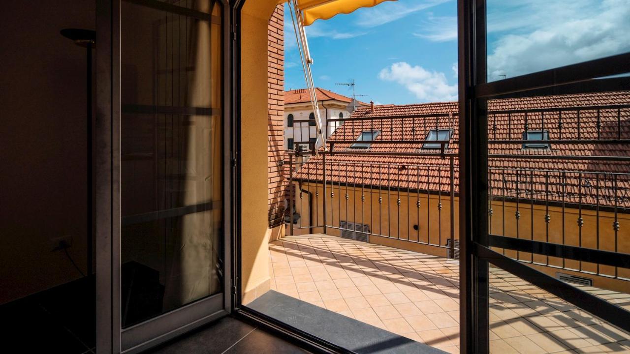 Dei Mille 31 B Apartment Albenga Bagian luar foto