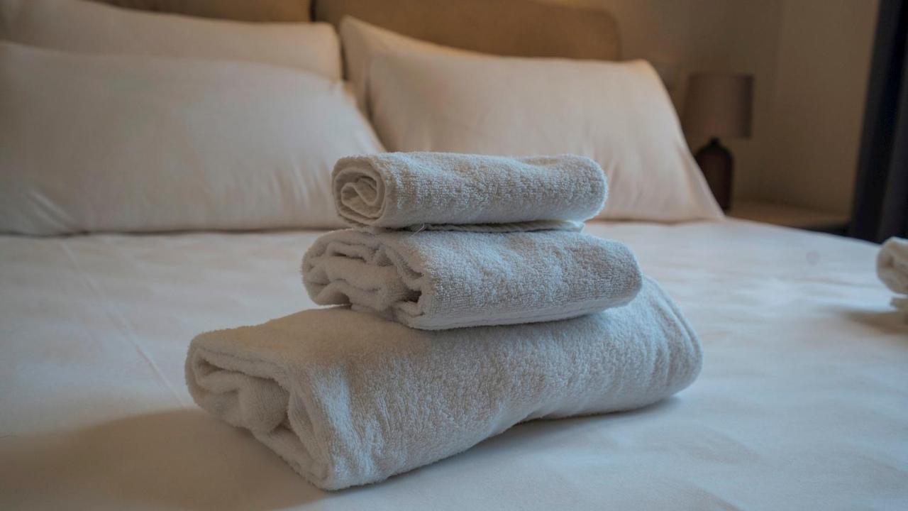 Dei Mille 31 B Apartment Albenga Bagian luar foto