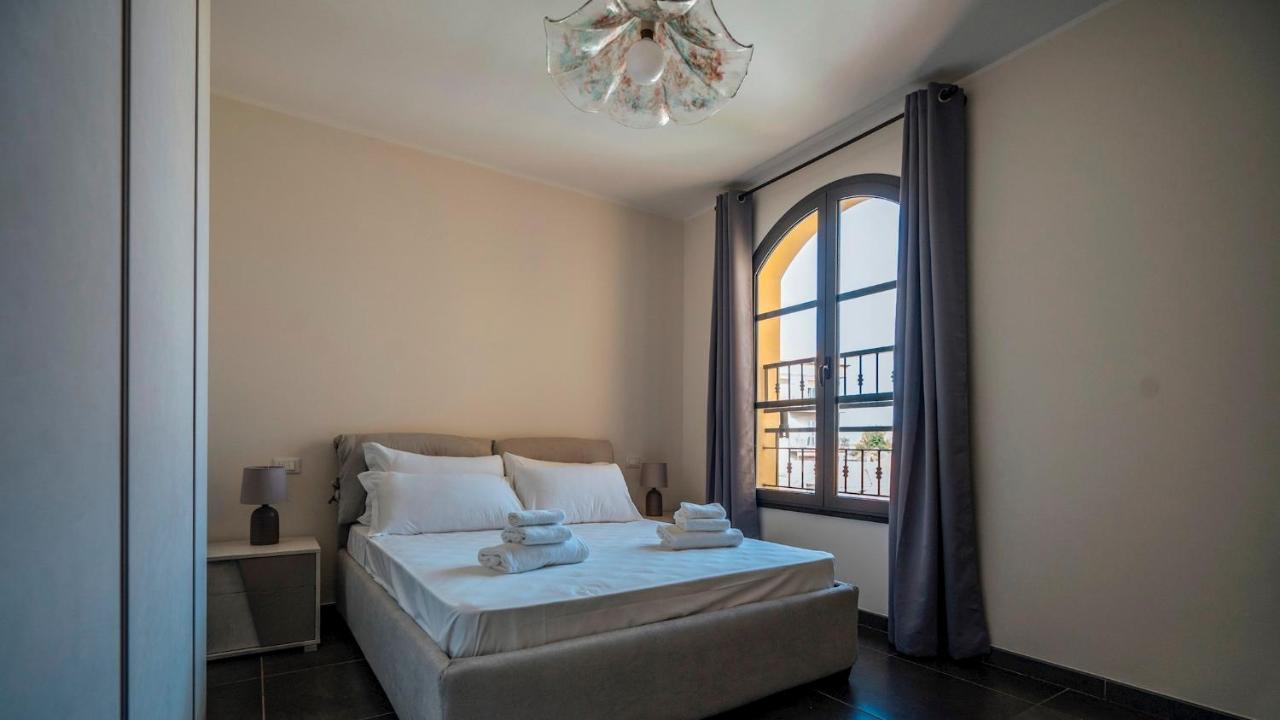 Dei Mille 31 B Apartment Albenga Bagian luar foto
