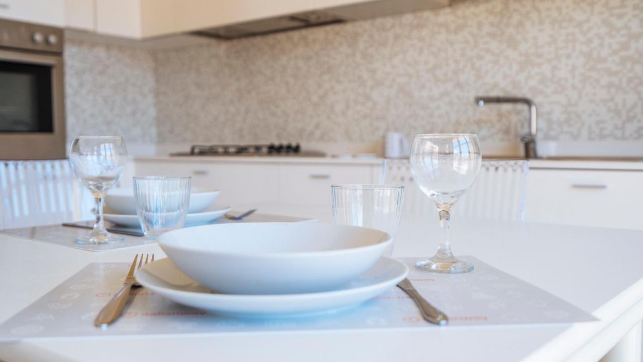 Dei Mille 31 B Apartment Albenga Bagian luar foto