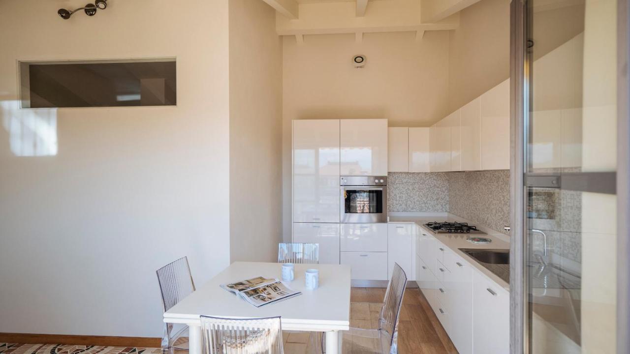 Dei Mille 31 B Apartment Albenga Bagian luar foto